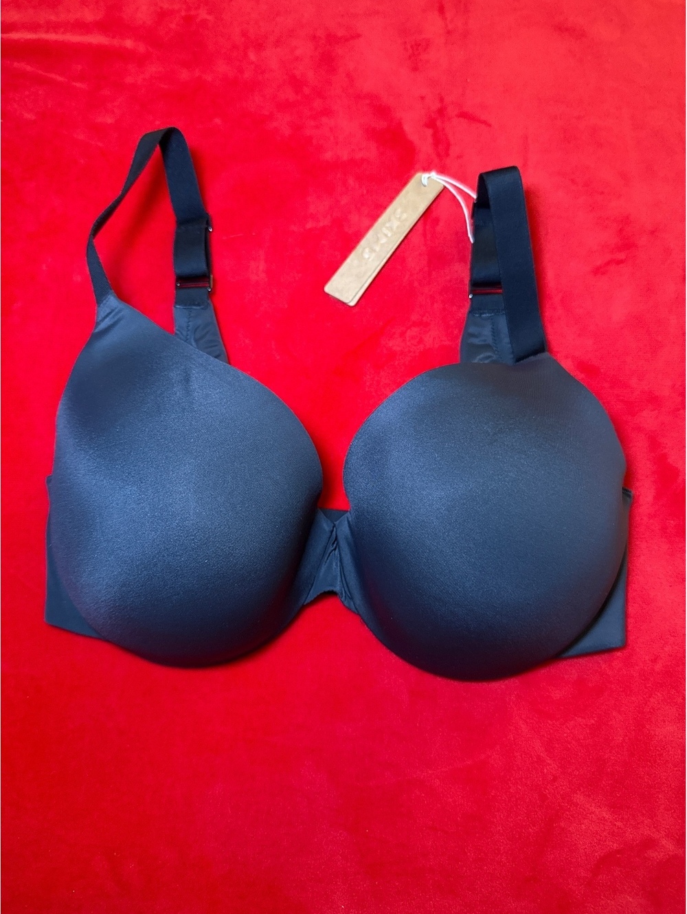 Skims Smoothing Intimates Full Coverage Lightly Lined Bra Color ONYX Size 32DD